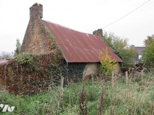 MAGNIFIQUE TERRAIN de 1300m² CONSTRUCTIBLE