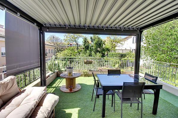 A VENDRE à DRAGUIGNAN ! Appartement haut de villa en duplex 4 pièces  à Draguignan