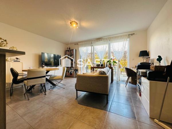 Appartement de type T2 en rez de jardin vendu loué.