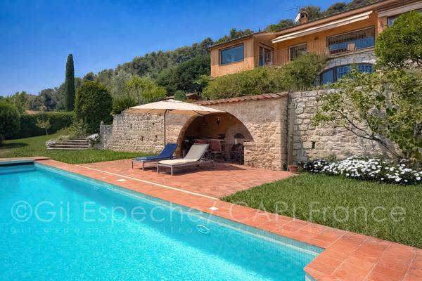 Villa 3 chambres vue sur Saint-Paul LA COLLE SUR LOUP (06)
