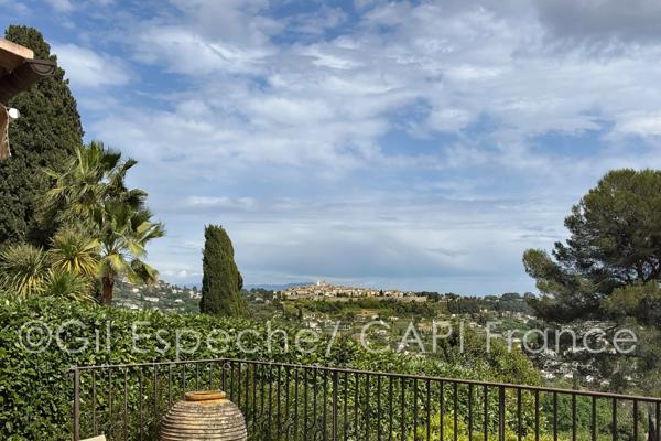 Villa 3 chambres vue sur Saint-Paul LA COLLE SUR LOUP (06)