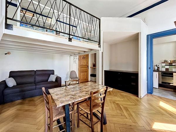 Appartement Aix Les Bains 1 pièce 39.66 m2 en hyper centre dans un immeuble de caractère