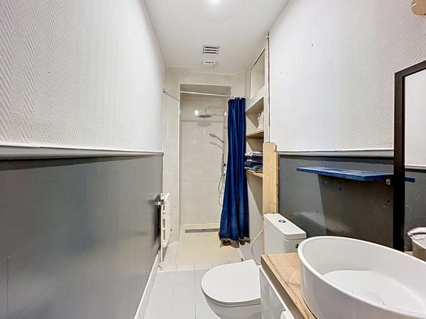 Appartement Aix Les Bains 1 pièce 39.66 m2 en hyper centre dans un immeuble de caractère