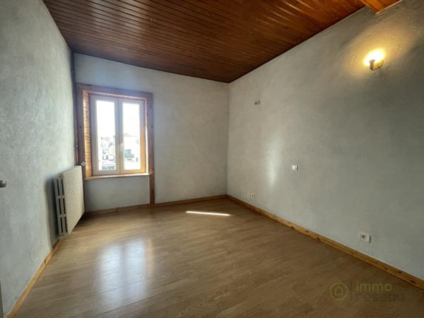 Maison à MOZAC (63200)