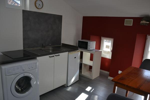 Joli duplex meublé lumineux et agréable situé en plein centre d'Yssingeaux
