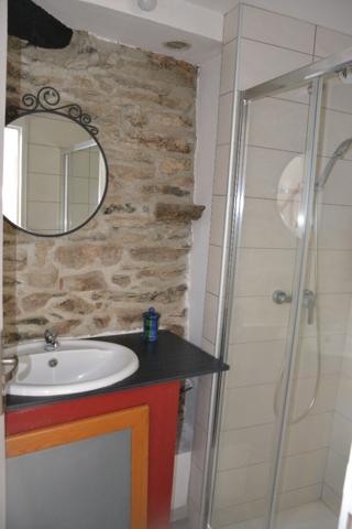 Joli duplex meublé lumineux et agréable situé en plein centre d'Yssingeaux