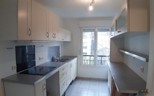 Appartement à louer    2 pièces • 51,60 m2 Issy-les-Moulineaux