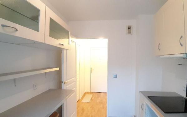Appartement à louer    2 pièces • 51,60 m2 Issy-les-Moulineaux