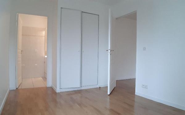 Appartement à louer    2 pièces • 51,60 m2 Issy-les-Moulineaux