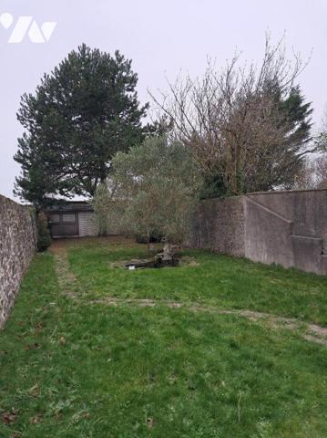 BOULOGNE SUR MER A VENDRE MAISON MITOYENNE ET GARAGE