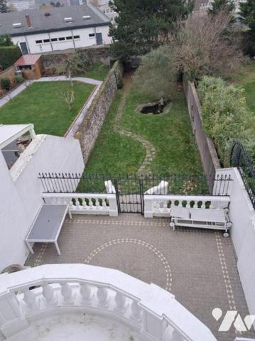 BOULOGNE SUR MER A VENDRE MAISON MITOYENNE ET GARAGE