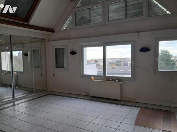 BOULOGNE SUR MER A VENDRE MAISON MITOYENNE ET GARAGE