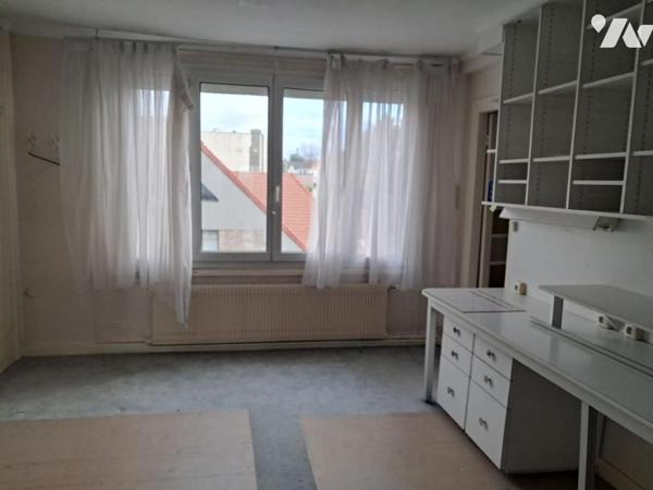 BOULOGNE SUR MER A VENDRE MAISON MITOYENNE ET GARAGE