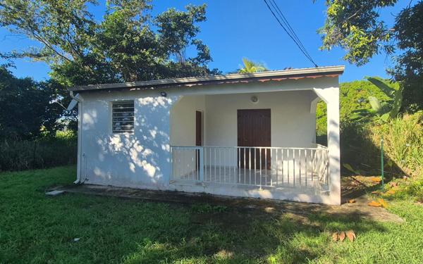 Maison à louer    3 pièces • 60 m2 Sainte-Rose