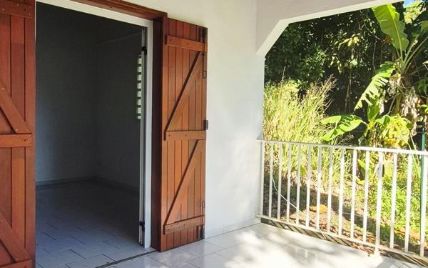 Maison à louer    3 pièces • 60 m2 Sainte-Rose