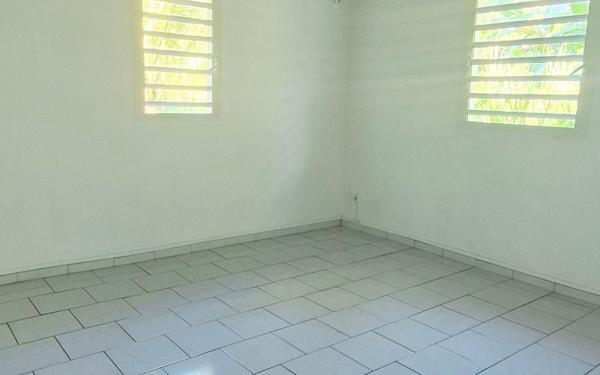 Maison à louer    3 pièces • 60 m2 Sainte-Rose