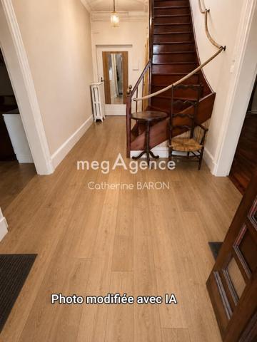 Maison à Jarnac, 16200 - 5 pièces 195m²