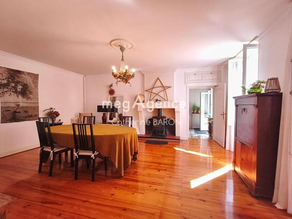 Maison à Jarnac, 16200 - 5 pièces 195m²