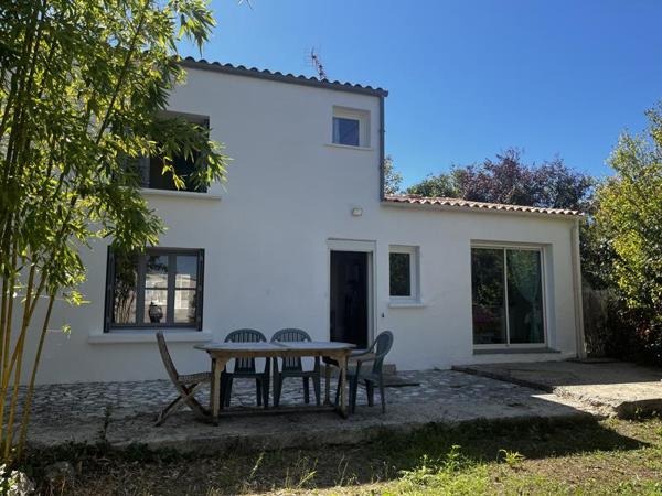 Maison 399 990 € Dompierre-sur-Mer 4 p 114 m² DPE C