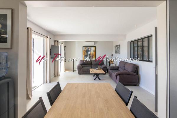 Maison fraîchement rénovée de 140m2, 5 chambres à Carqueiranne - Parcelle 400m2 piscinable