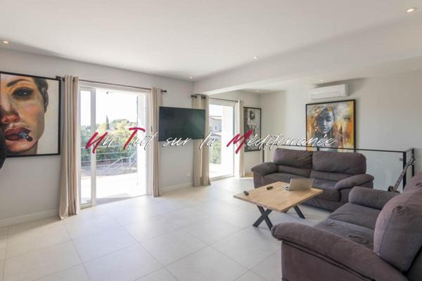 Maison fraîchement rénovée de 140m2, 5 chambres à Carqueiranne - Parcelle 400m2 piscinable