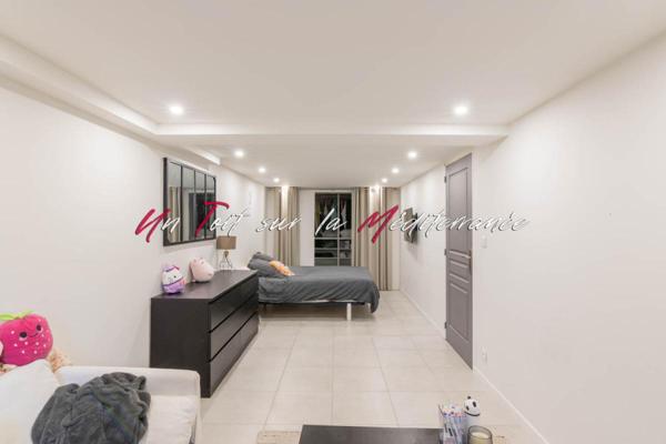 Maison fraîchement rénovée de 140m2, 5 chambres à Carqueiranne - Parcelle 400m2 piscinable