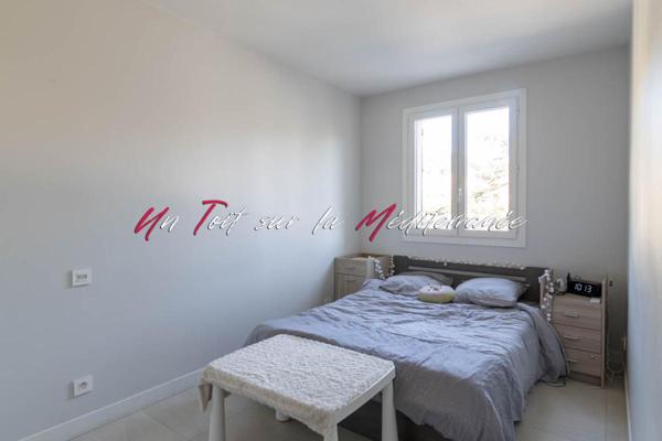 Maison fraîchement rénovée de 140m2, 5 chambres à Carqueiranne - Parcelle 400m2 piscinable