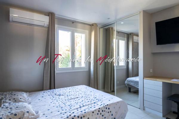 Maison fraîchement rénovée de 140m2, 5 chambres à Carqueiranne - Parcelle 400m2 piscinable