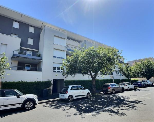 APPARTEMENT T3 - TERRASSE - PARKING