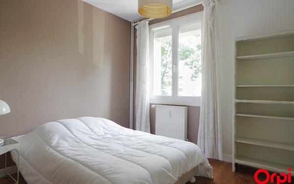 Appartement à louer    5 pièces •  Tassin-la-Demi-Lune