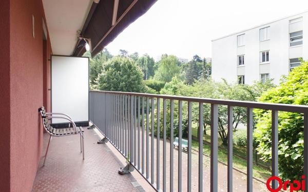 Appartement à louer    5 pièces •  Tassin-la-Demi-Lune