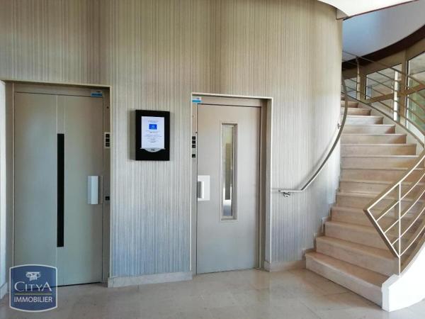 Appartement à louer 3 pièces 68.74m²