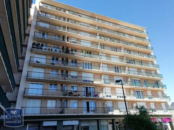 Appartement à louer 3 pièces 68.74m²