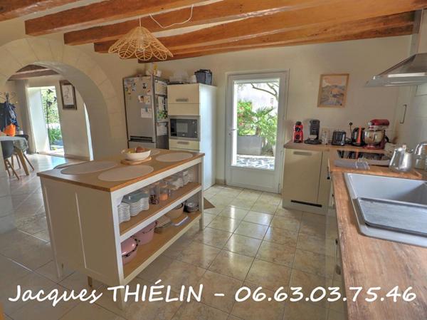 TRÈS JOLIE PROPRIÉTÉ PROCHE DE TOUTES COMMODITÉS