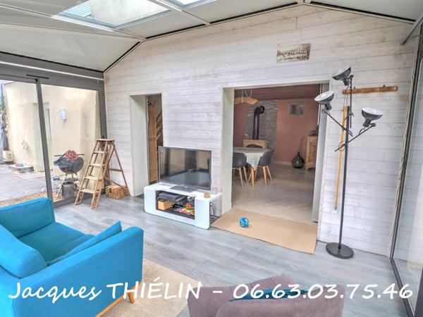 TRÈS JOLIE PROPRIÉTÉ PROCHE DE TOUTES COMMODITÉS