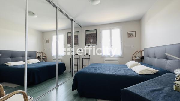 Maison
         6 pièces
        - 150 m² Bien prestige 540 000 € *