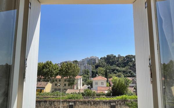 Appartement à vendre    4 pièces • 64 m2 Toulon