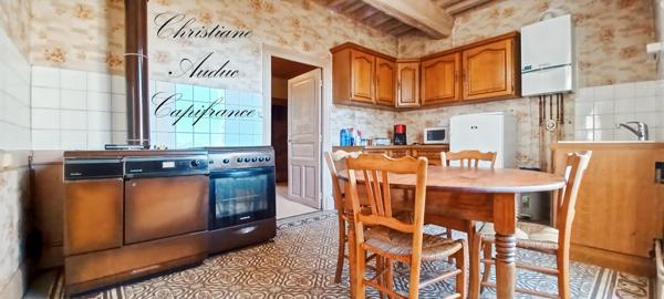 Proche de Charolles, maison de type Brionnaise 7 pièces, 135 m², sur terrain de 5 000 m², avec dépendances