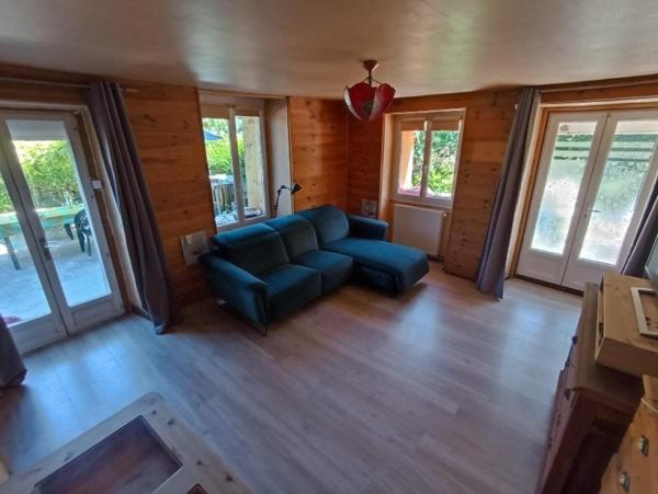 L'agence SAFTI (Jean marc BRUSCAGGIN) vous propose en exclusivité cette maison de tradition, restauré de 132 m2