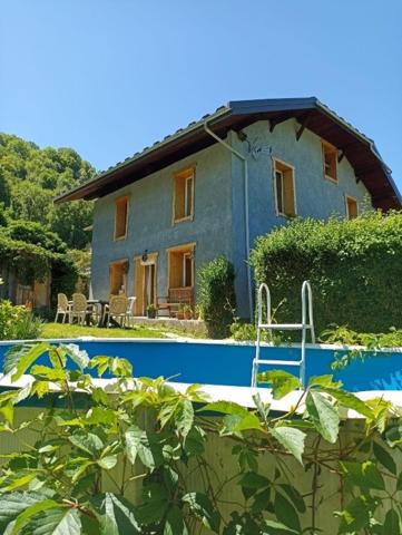 L'agence SAFTI (Jean marc BRUSCAGGIN) vous propose en exclusivité cette maison de tradition, restauré de 132 m2