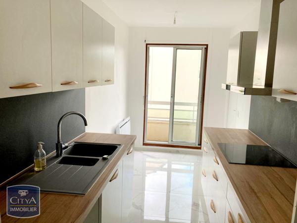 Appartement à louer 3 pièces 75.44m²