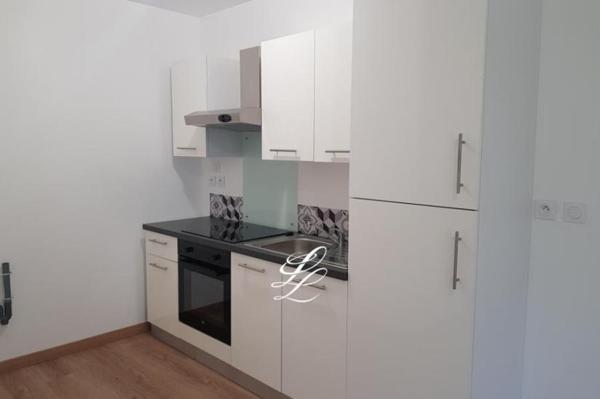 Vente - Immeuble 6 pièces 140 m 2 LA SUZE SUR SARTHE (72210)