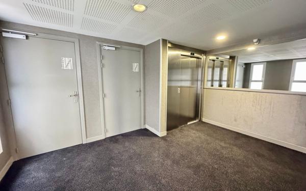 Appartement à vendre    2 pièces • 44 m2 Mérignac