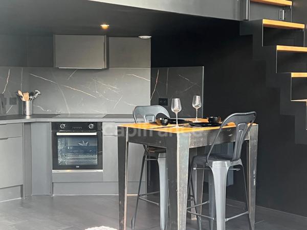 À VENDRE -  BOULOGNE-SUR-MER  - APPARTEMENT REZ-DE-CHAUSSÉE - 2 PIÈCES - PARKING PRIVATIF