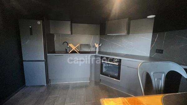 À VENDRE -  BOULOGNE-SUR-MER  - APPARTEMENT REZ-DE-CHAUSSÉE - 2 PIÈCES - PARKING PRIVATIF