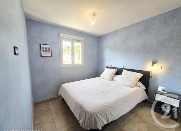 Appartement à vendre  3 pièces - 62,43 m 2   ISTRES  - 13