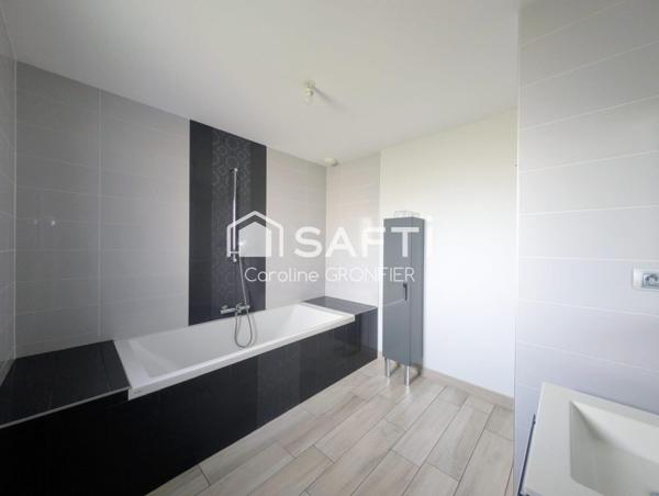 Villa contemporaine avec piscine - 4 chambres - DPE A