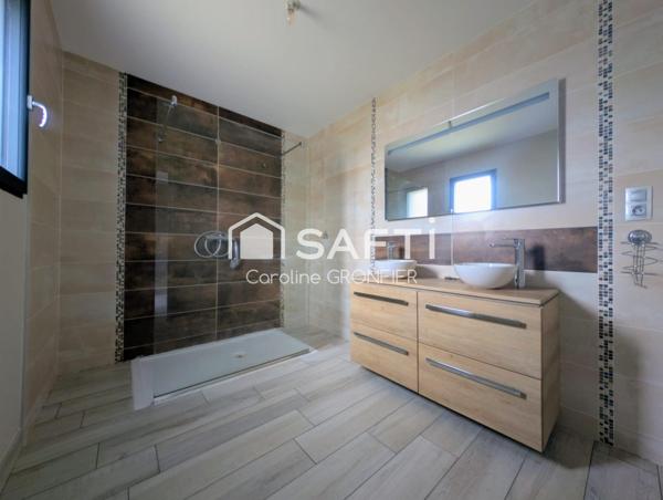 Villa contemporaine avec piscine - 4 chambres - DPE A