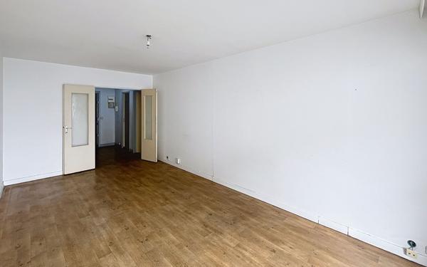 Appartement à vendre    3 pièces • 67 m2 Paris 11