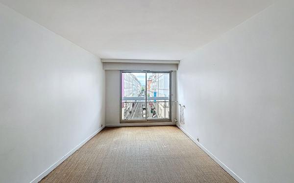 Appartement à vendre    3 pièces • 67 m2 Paris 11